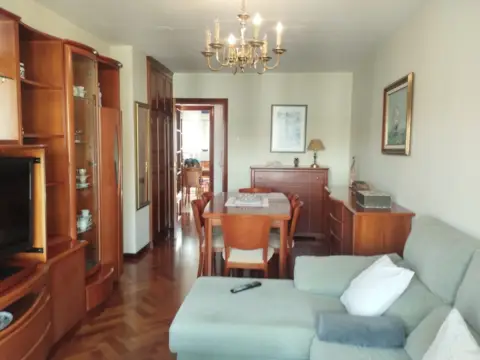 Piso en Los Rosales - Riazor