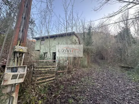 Casa en calle Lugar Perlin