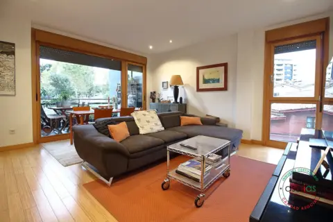 Piso en calle Niort, 13