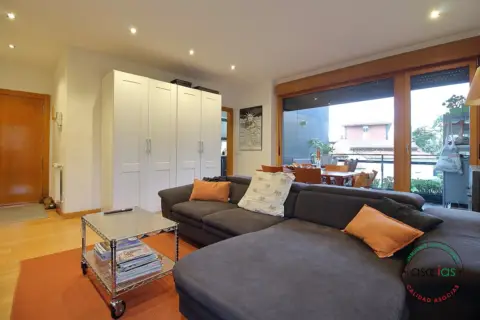 Piso en calle Niort, 13