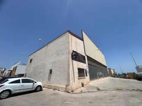 Almacén en Onda