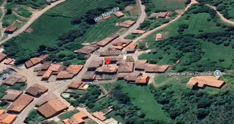 Casa en Canales de La Sierra