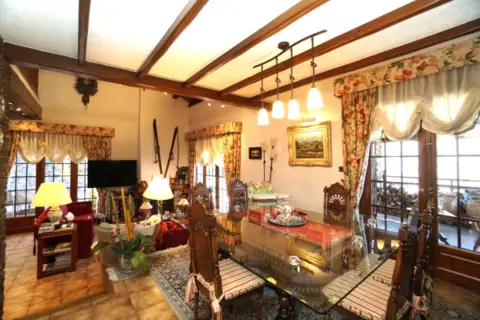 Chalet en Santa Coloma