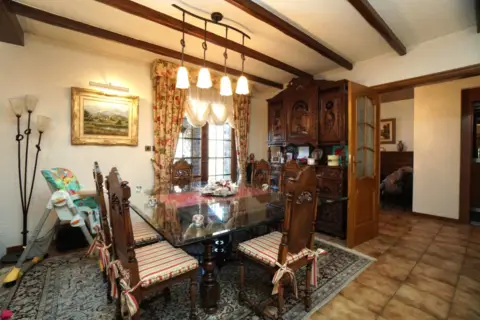 Chalet en Santa Coloma