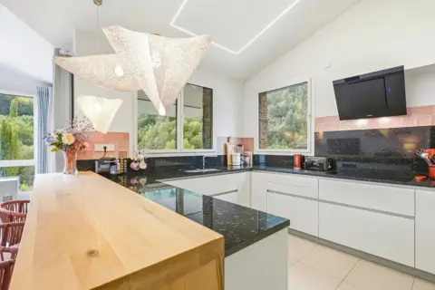 3-bedroom penthouse for sale in La Massana · 32 of 43