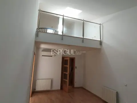 Dúplex en Carrer de Santa Maria