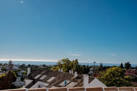 Ático en Nueva Andalucía-Centro