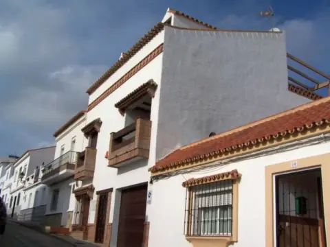 Casa en San Enrique-Guadiaro-Pueblo Nuevo
