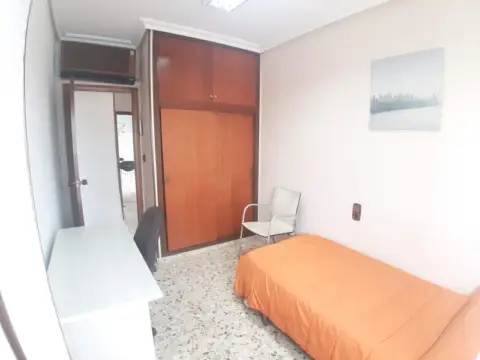 Habitación en calle de Ricardo Zamora, 1