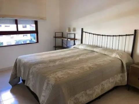 Habitación en Carrer de Font de la Figuera, 3