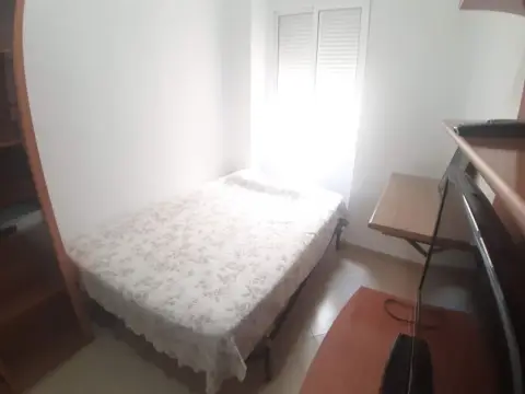 Habitación en calle San Carlos, 13