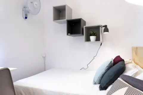 Habitación en Carrer Gran de Gràcia, 239