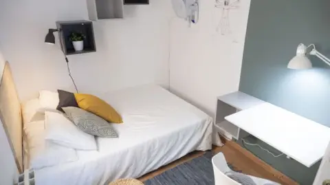 Habitación en Carrer Gran de Gràcia, 239