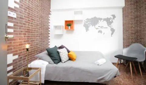 Habitación en Carrer de Roger de Llúria, 147