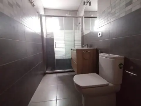 Habitación en calle de Uruguay, 38