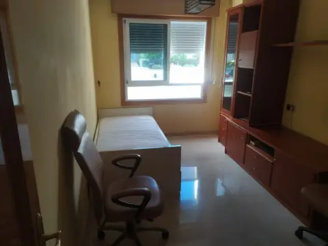 Habitación en calle de Alfonso Chiscano Díaz, 18