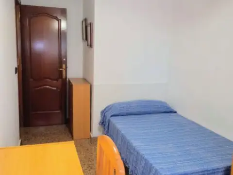 Habitación en calle de María Guerrero, 14