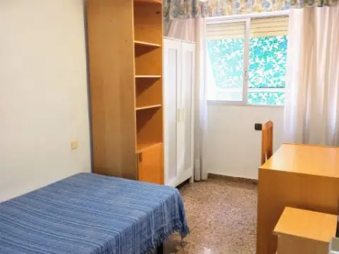 Habitación en calle de María Guerrero, 14