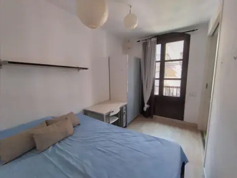 Habitación en Carrer de la Junta de Comerç, 13