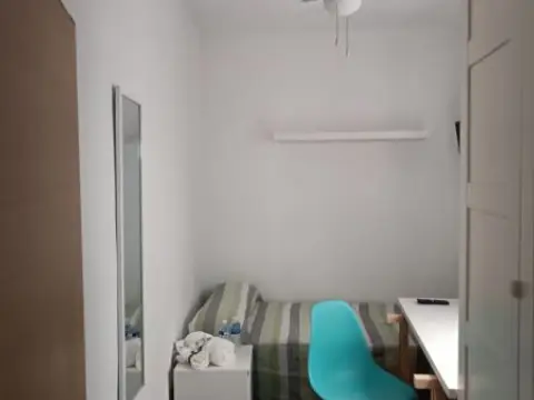 Habitación en calle Quesada, 17
