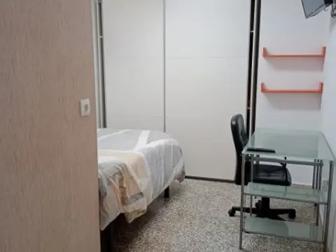 Habitación en calle del Marqués del Bosch, 12