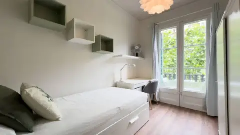 Habitación en Carrer del Rosselló, 213