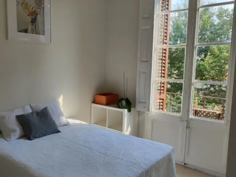Habitación en Carrer de Pau Claris, 109