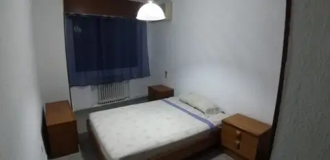 Habitación en calle de los Tres Peces, 2