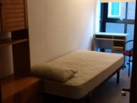 Habitación en calle de los Tres Peces, 2