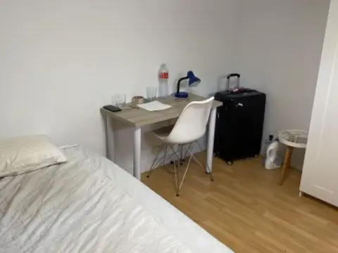 Habitación en Avenida de Jaca, 10