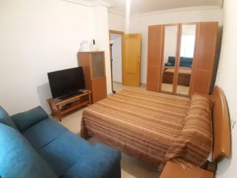 Habitación en calle San Carlos, 13