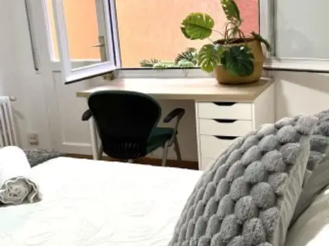 Habitación en Camí del Fondo, 13