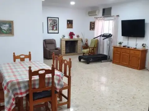 Habitación en Avenida de los Azahares, 2