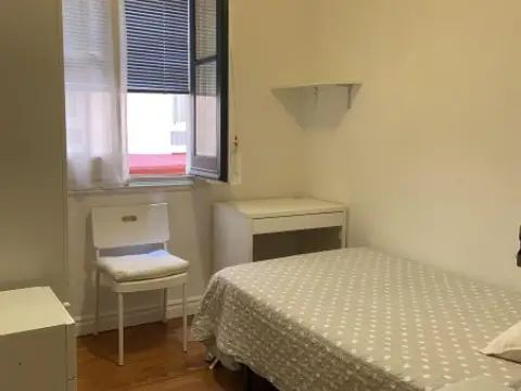 Habitación en calle García Salazar, 2