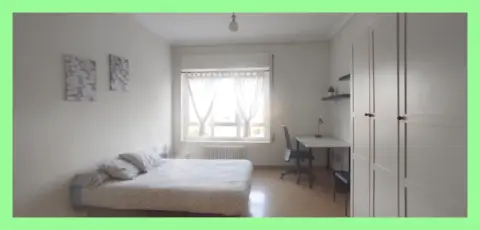 Habitación en calle de Juan XXIII, 1