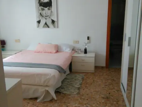 Habitación en calle M. Rafols, nº .
