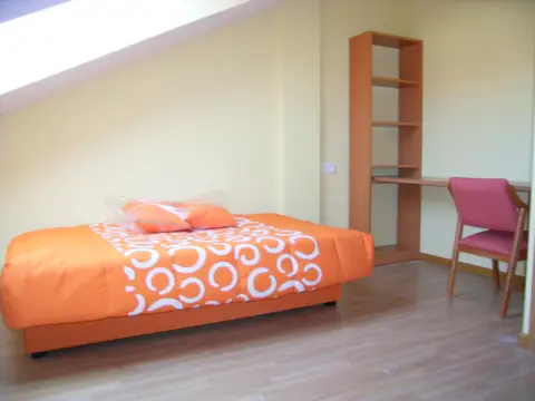 Habitación en calle de Jerónimo Munzer, 2