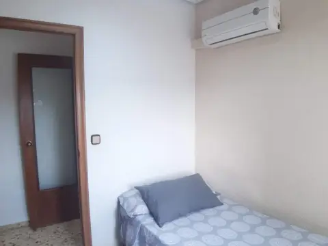 Habitación en calle de Ricardo Zamora, 1