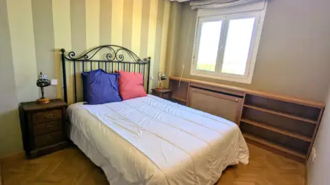 Habitación en calle de Caramuel, 71