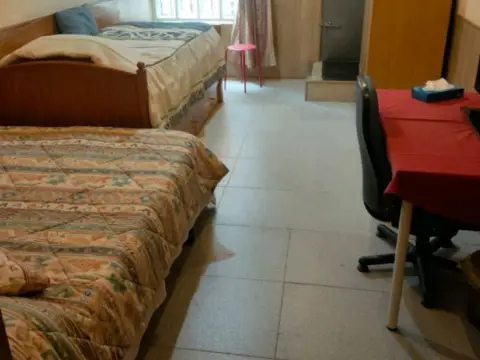 Habitación en calle de Santa Eulalia, 1