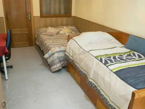 Habitación en calle de Santa Eulalia, 1