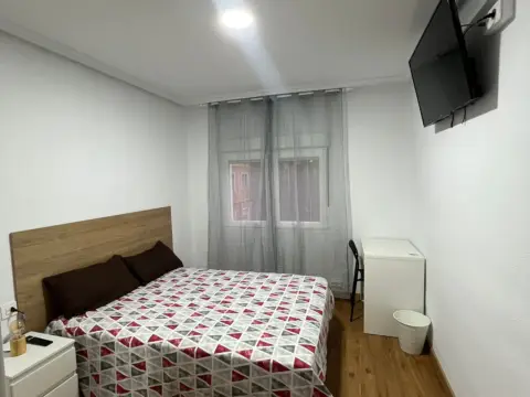 Habitación en La Magdalena-Versalles