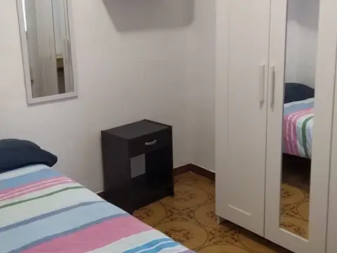 Habitación en calle de Artes y Oficios, 16