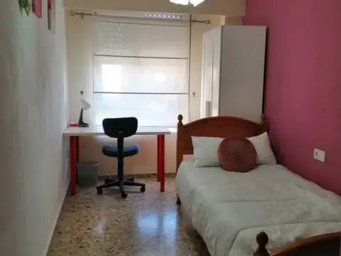 Habitación en Carrer de la Mare Ràfols, 1