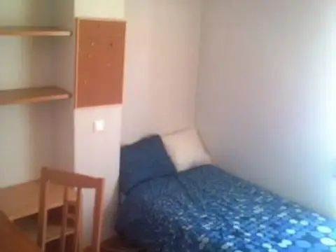 Habitación en calle de Pinos Alta, 128