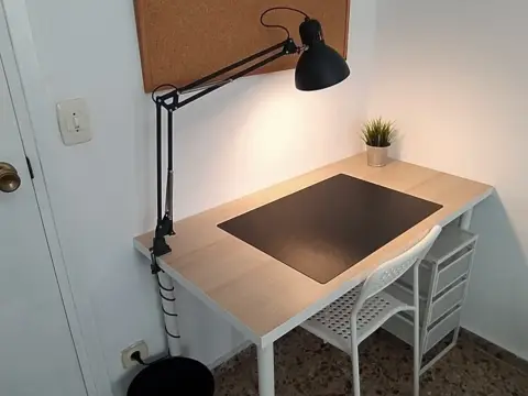 Habitación en calle de la Ciudad de Bari, 3