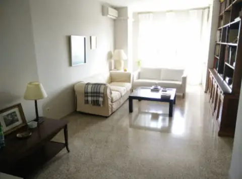 Habitación en Avenida de Reina Mercedes, 19