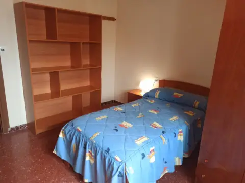 Habitación en calle de los Cantares, 5