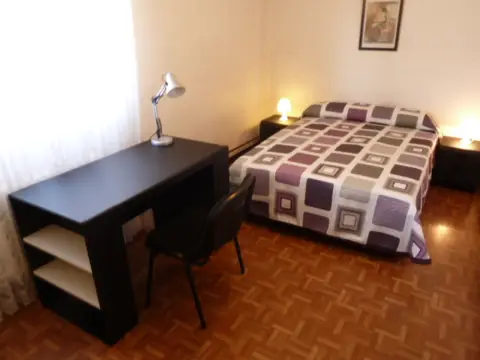Habitación en calle de las Bardenas Reales, 7