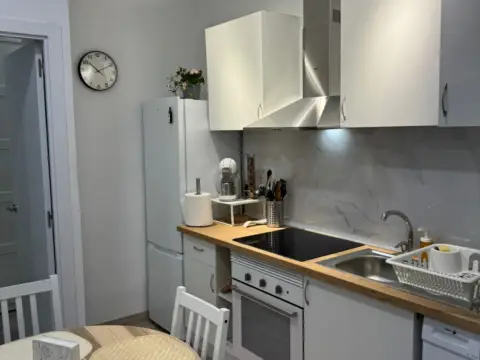 Habitación en calle del General Lacy, 36